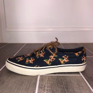 Bass Classic Compass Hula Girls